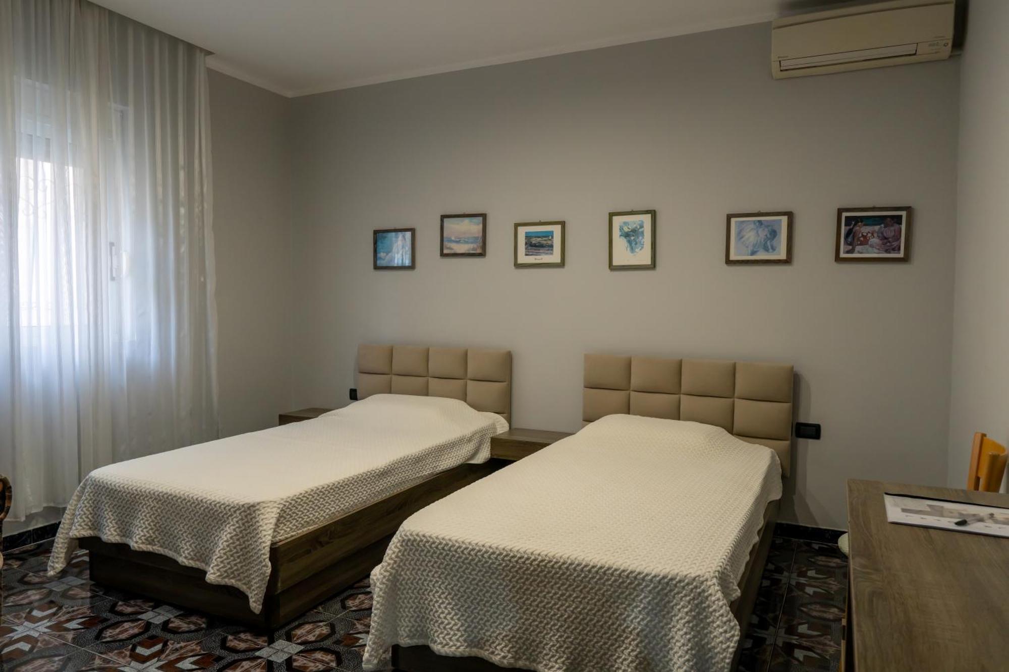 Royal Aparthotel Vlorë Eksteriør billede