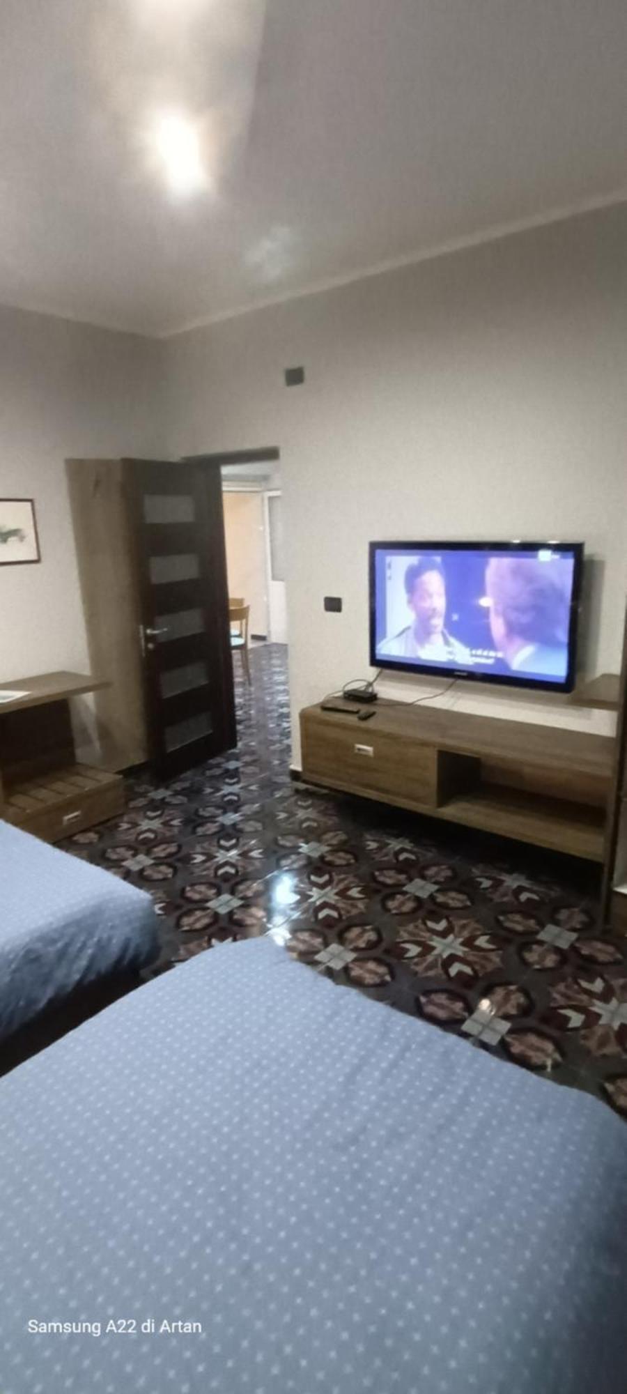 Royal Aparthotel Vlorë Eksteriør billede
